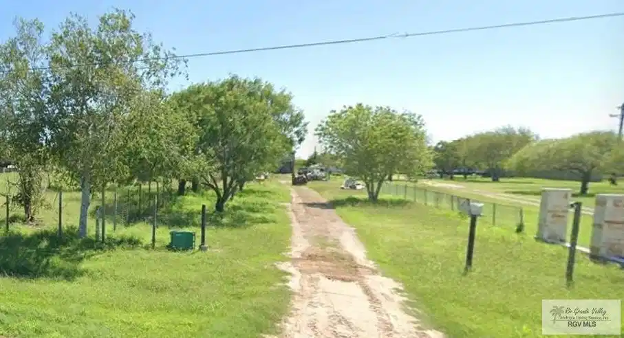 Image 1: Main View