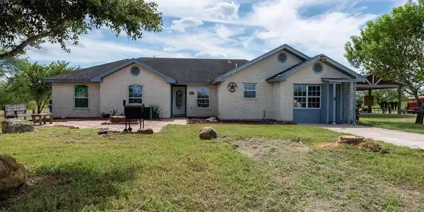 35228 Fm 106, Rio Hondo TX 78583