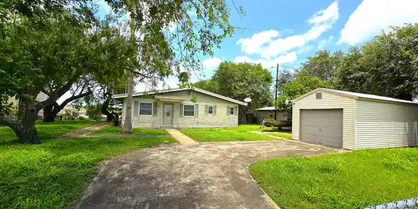 37091 Marshall Hutts Rd., Rio Hondo TX 78583
