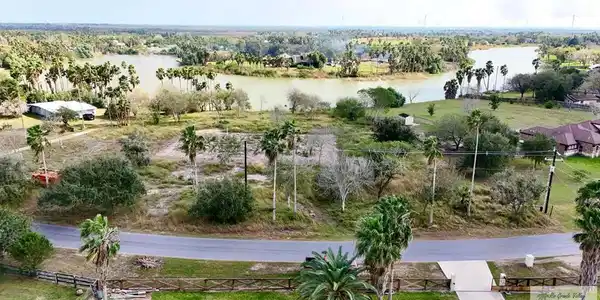 141 N San Roman, Bayview TX 78566