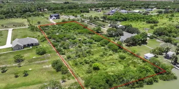 187 Trails End, Bayview TX 78566