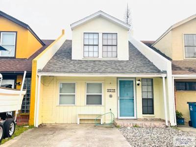 117B E Mesquite St., South Padre Island TX 78597