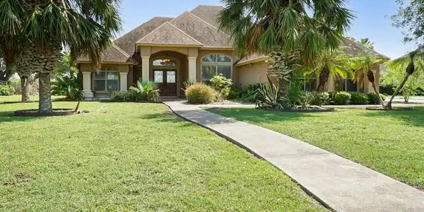 38 Ocelot Trail Rd., Laguna Vista TX 78578