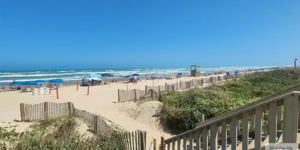 Image 4: stairs to beach