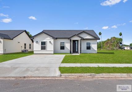 6413 N Dorcas Circle, Brownsville TX 78521