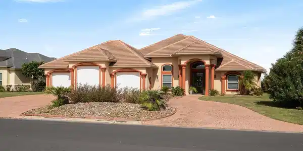 12 Country Club Dr., Laguna Vista TX 78578