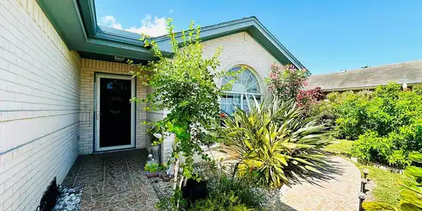 32 Lakewood Dr., Laguna Vista TX 78578