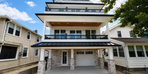 113 N Richards