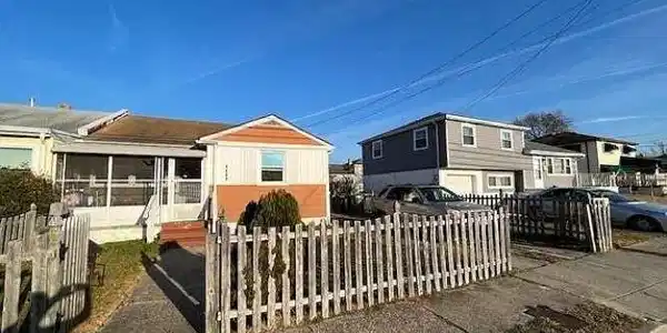 1141 N Michigan