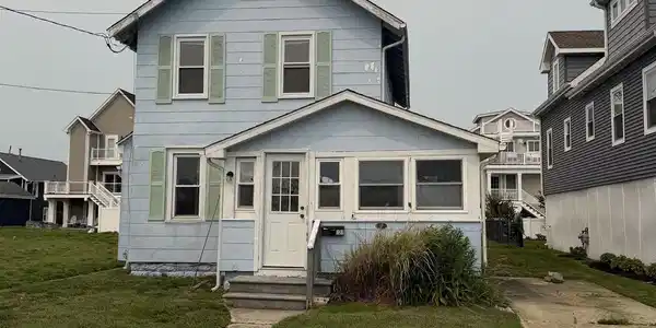 121 Higbee