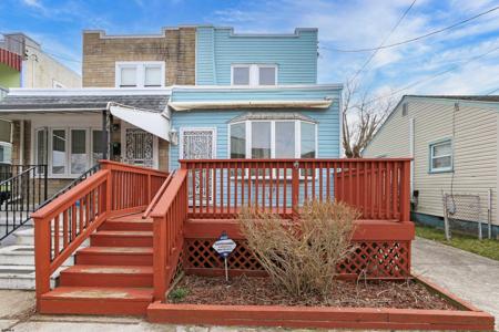 734 Sewell