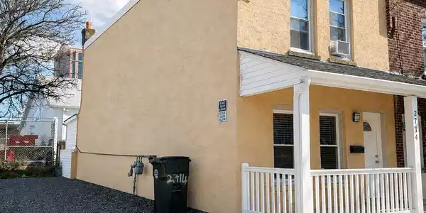 2714 Fairmount