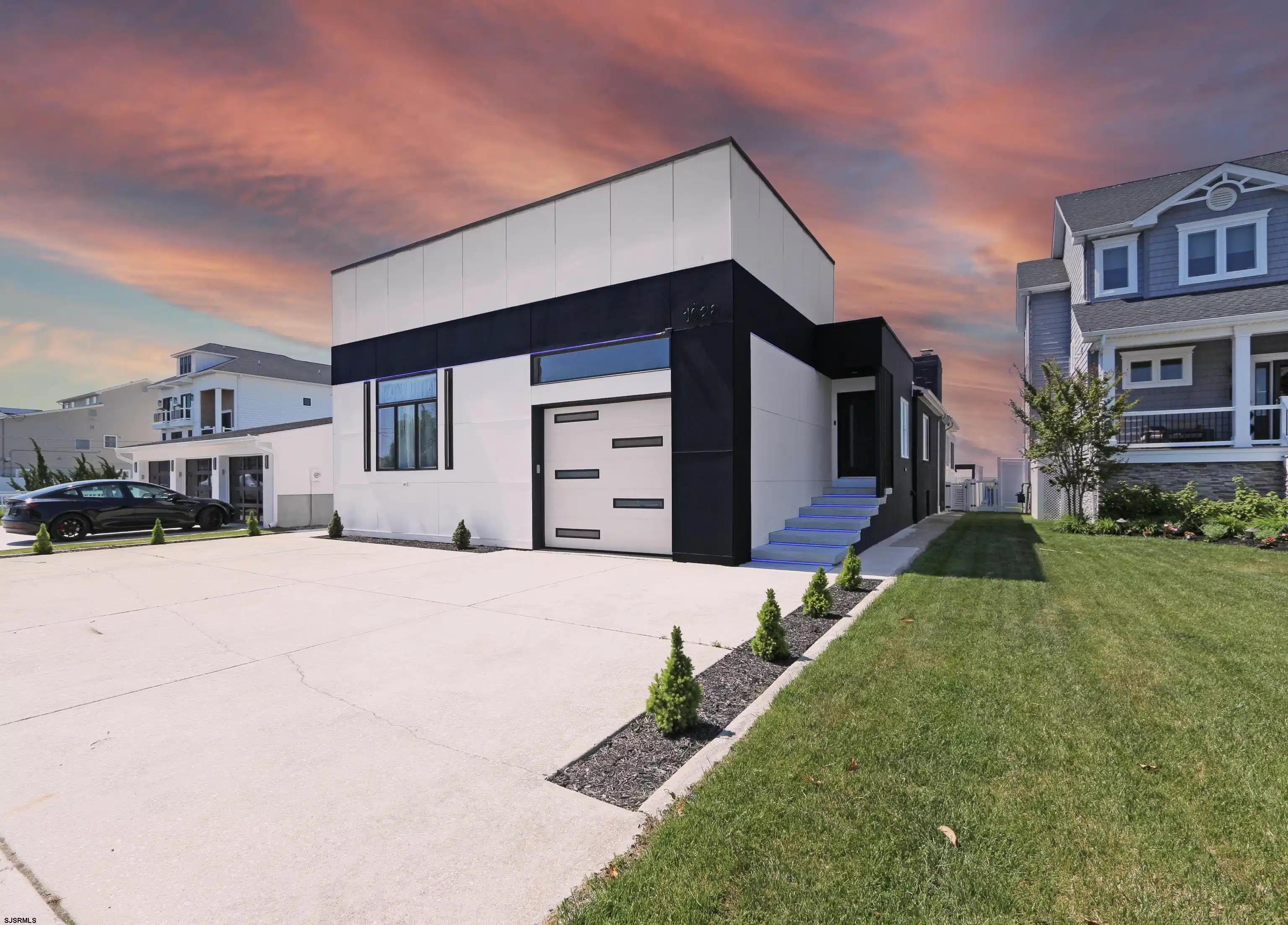Image 0