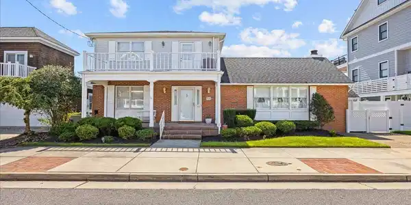 428 N Nassau
