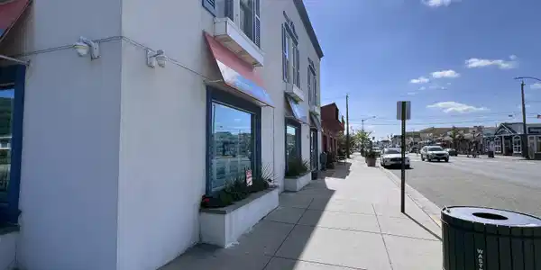 9200-9202 Ventnor