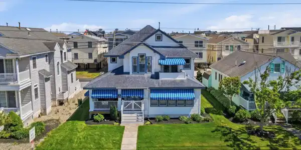 1817 West Ave