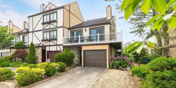 4624 Harbor Beach