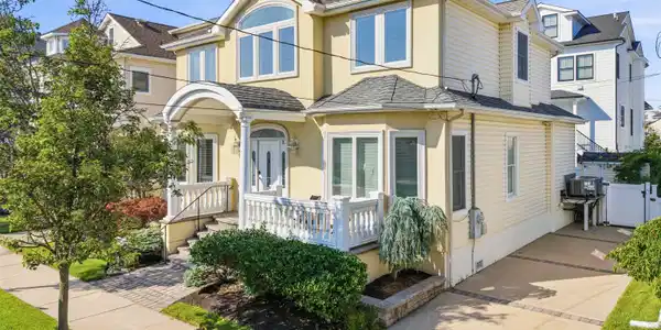 21 N Kenyon