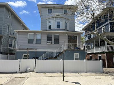 42 S Delancy Pl