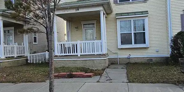 21 N New Hampshire
