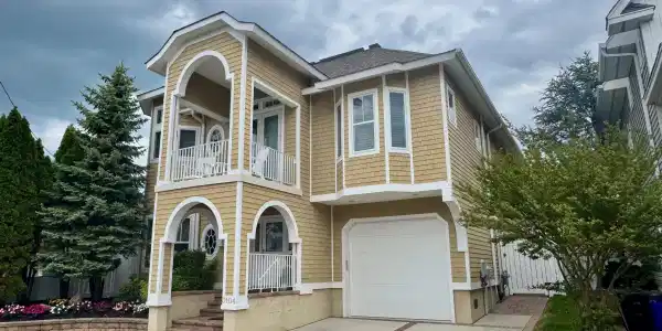3104 Pacific