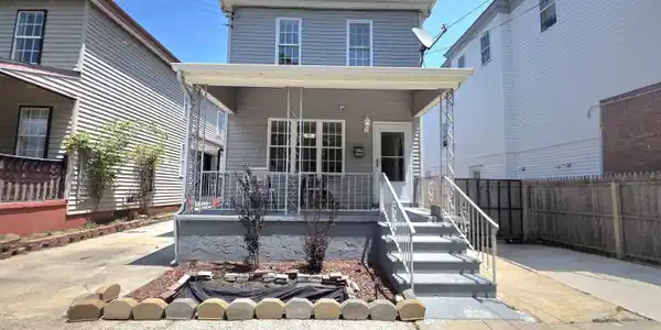 609 N Indiana