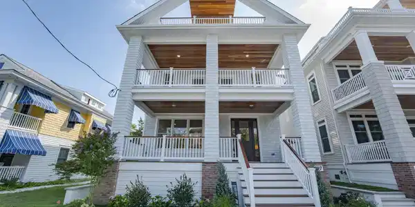 827 Saint Charles