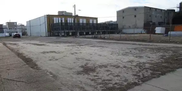 112 N Indiana