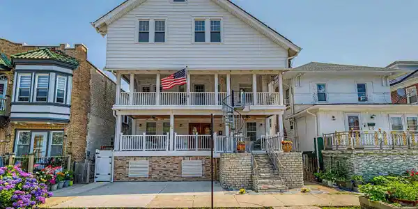 43 N Laclede