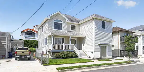 106 N Coolidge