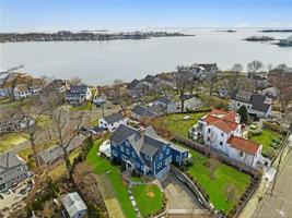 105 Shorefront Park