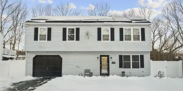 102 Forest St Extension