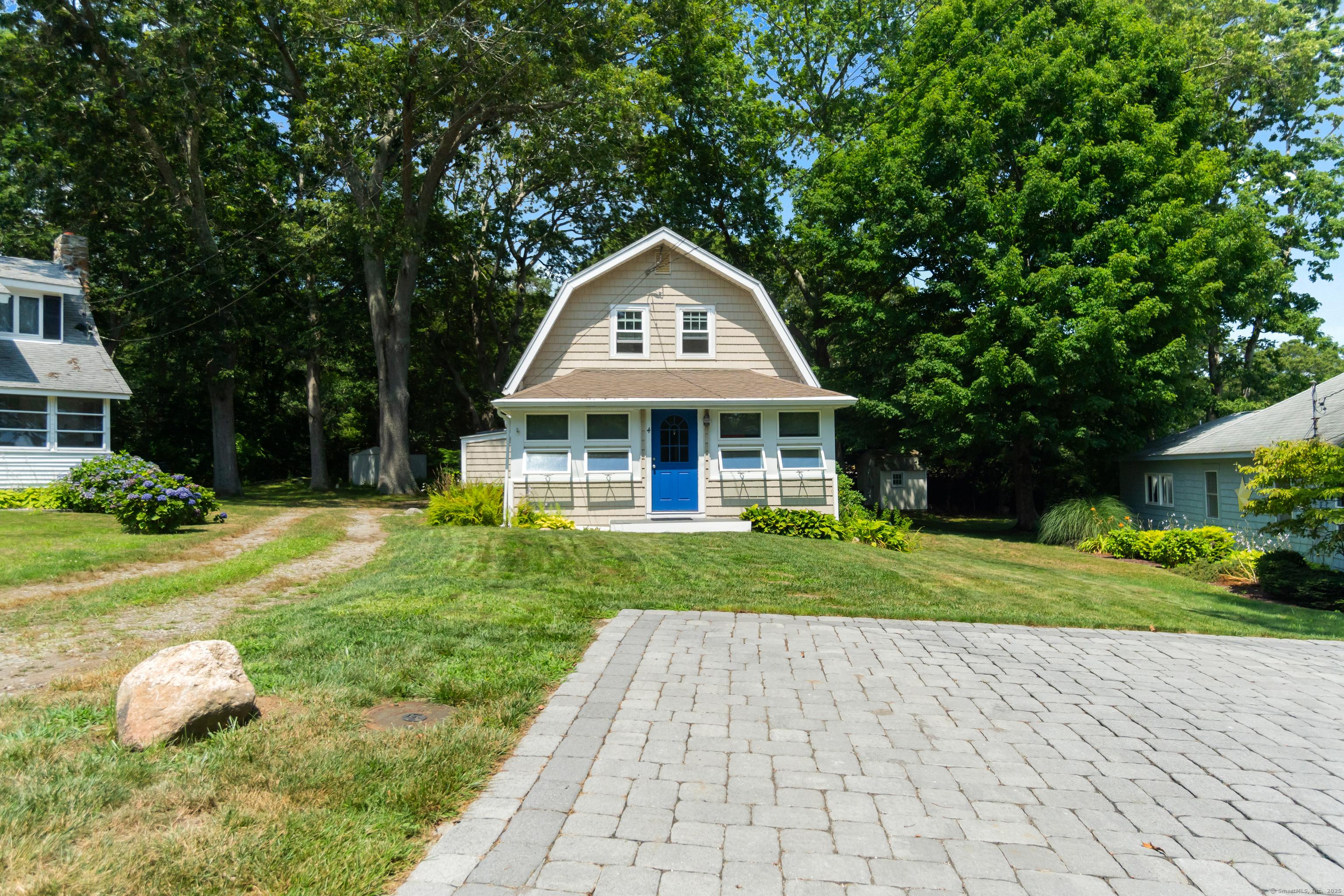 Image 3: Your cottage by the sea welcomes you to year-round living.