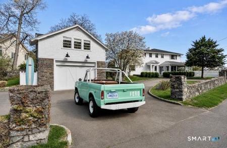 13 Edgehill Drive