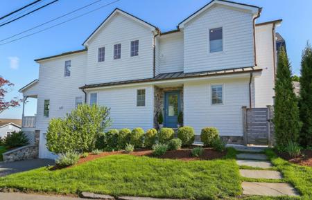 5 Compo Hill Avenue