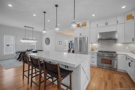 14 Crest Place