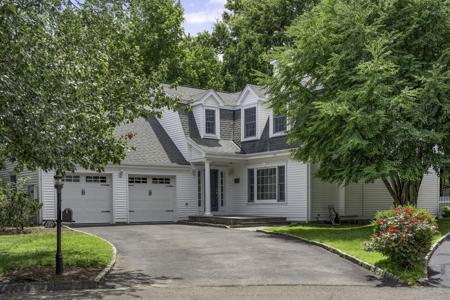 10 Holly Cove Circle