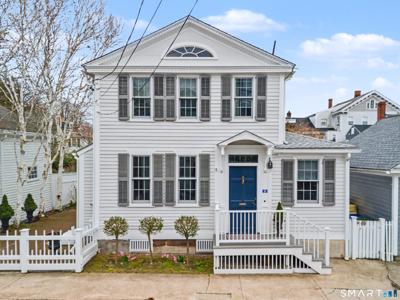 15 Grand Street