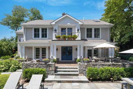 7 Highland Avenue