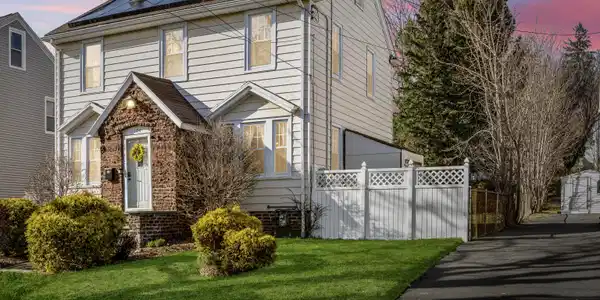 104 Sound View Terrace