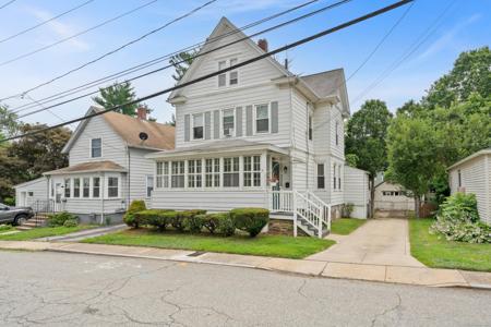 74 Blydenburg Avenue