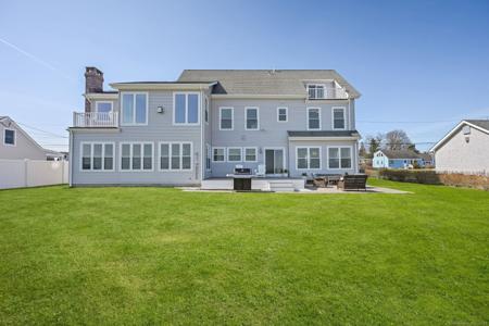 586 Riverdale Drive