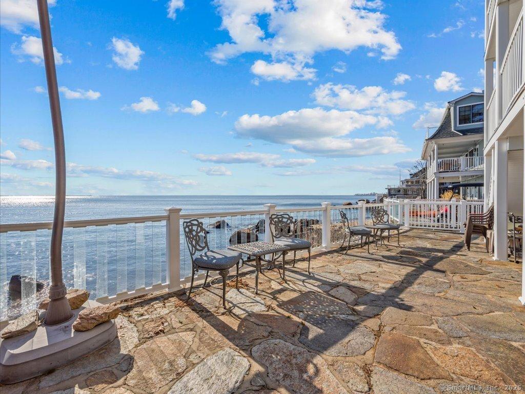 Image 4: Sun, Swim, Dine, Relax, Enjoy!