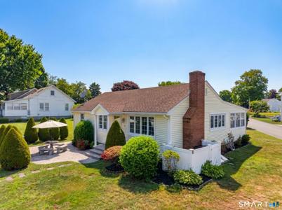 28 Bellaire Drive