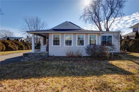 24 Seabreeze Road
