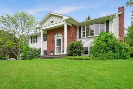 5 Woodchuck Court
