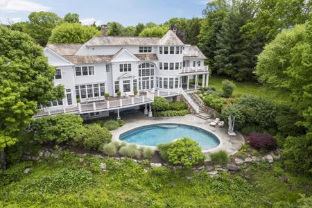 15 Beachside Common