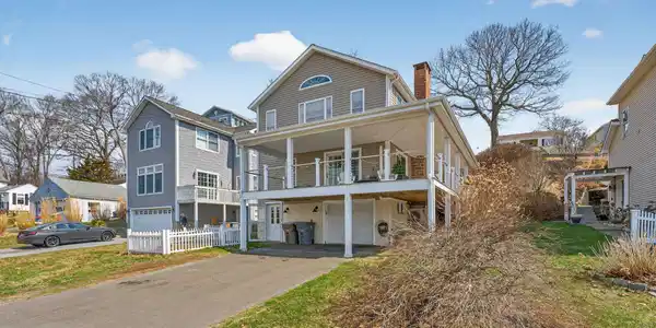 7 Edge Hill Road