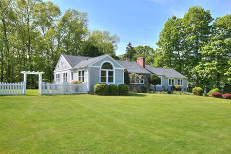 6 River Oaks Road