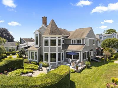 4 Island Avenue